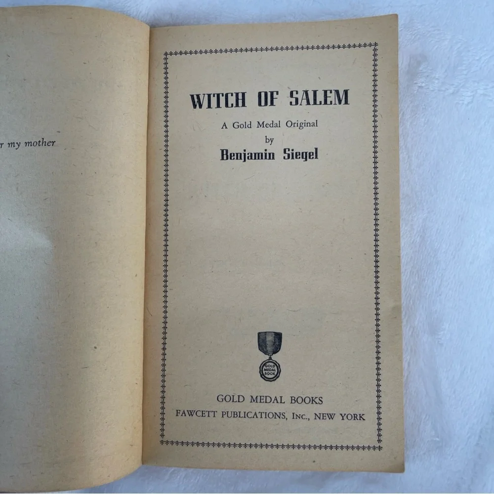 Witch of Salem book 1953 - Picture 5 of 8